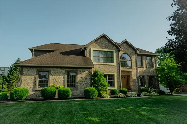 $485,000 | 2444 Luray Drive, Troy, OH 45373
