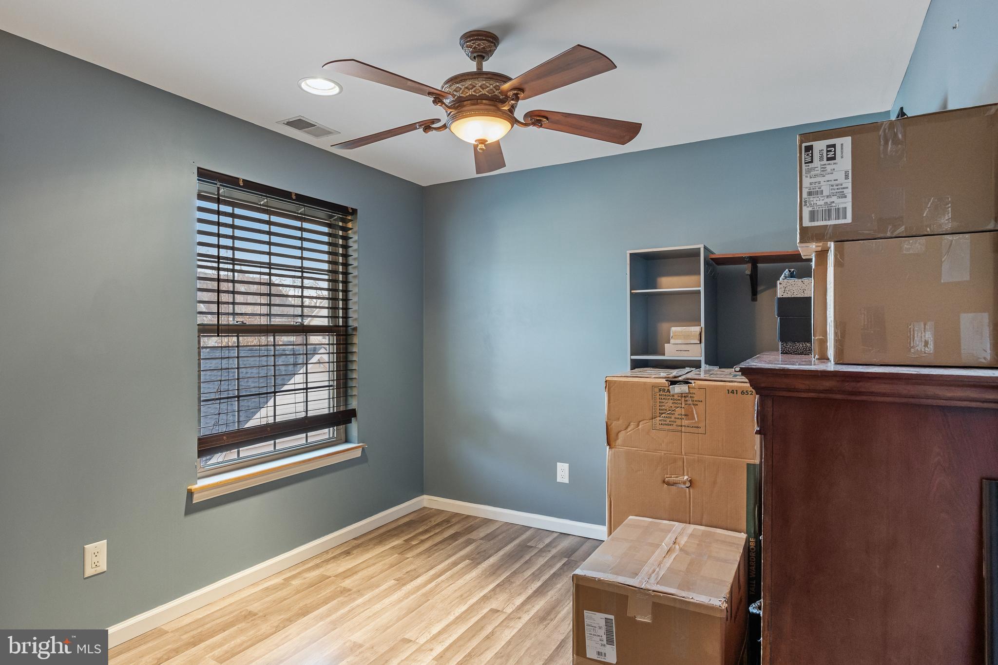 302 Austin Avenue Barrington, NJ 08007 - Photo 17 of 32