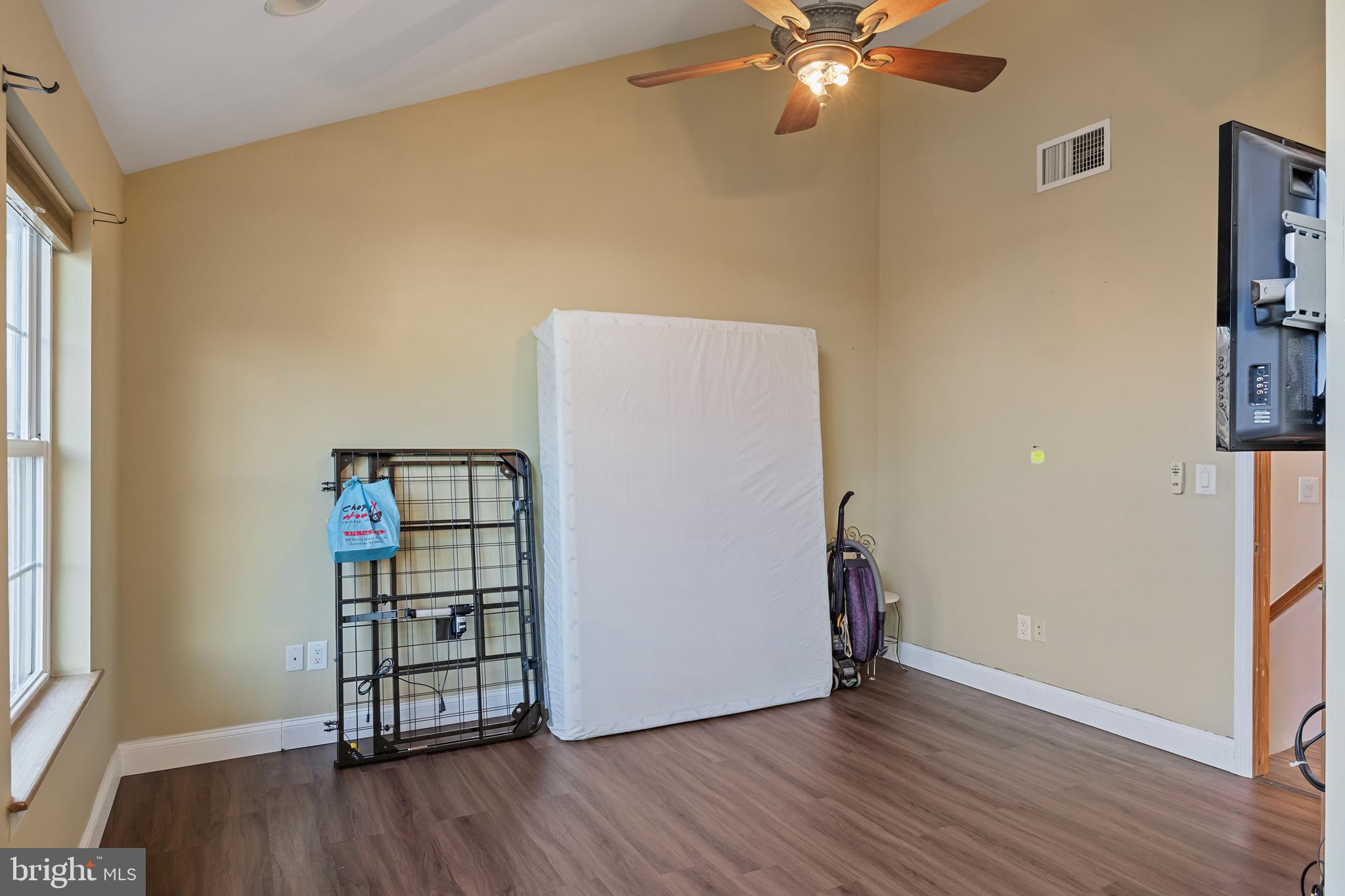 302 Austin Avenue Barrington, NJ 08007 - Photo 23 of 32