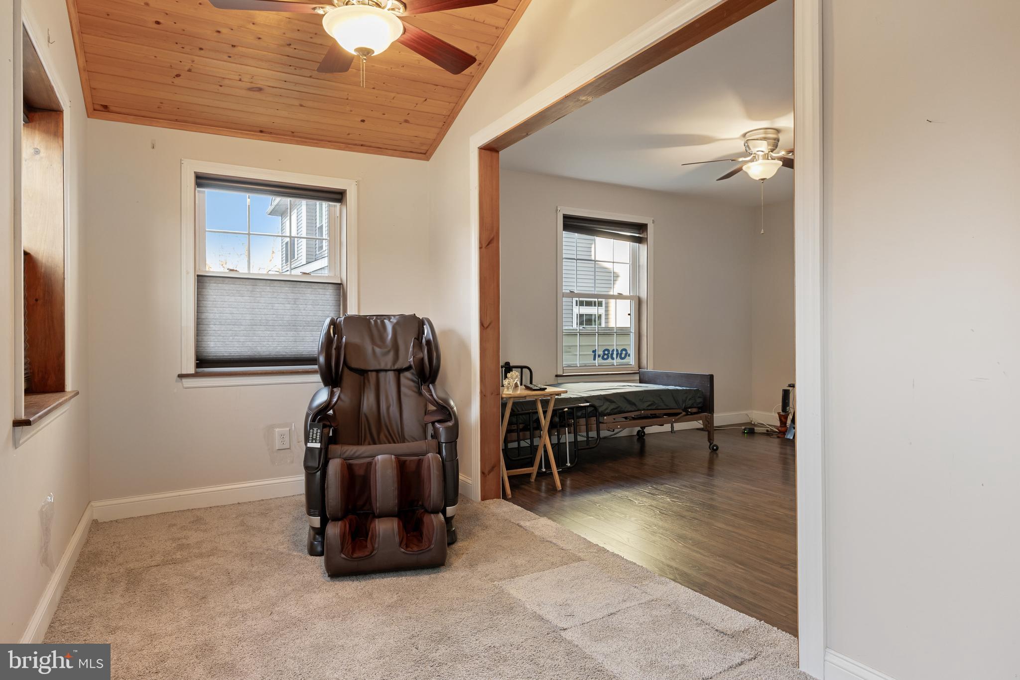 302 Austin Avenue Barrington, NJ 08007 - Photo 6 of 32