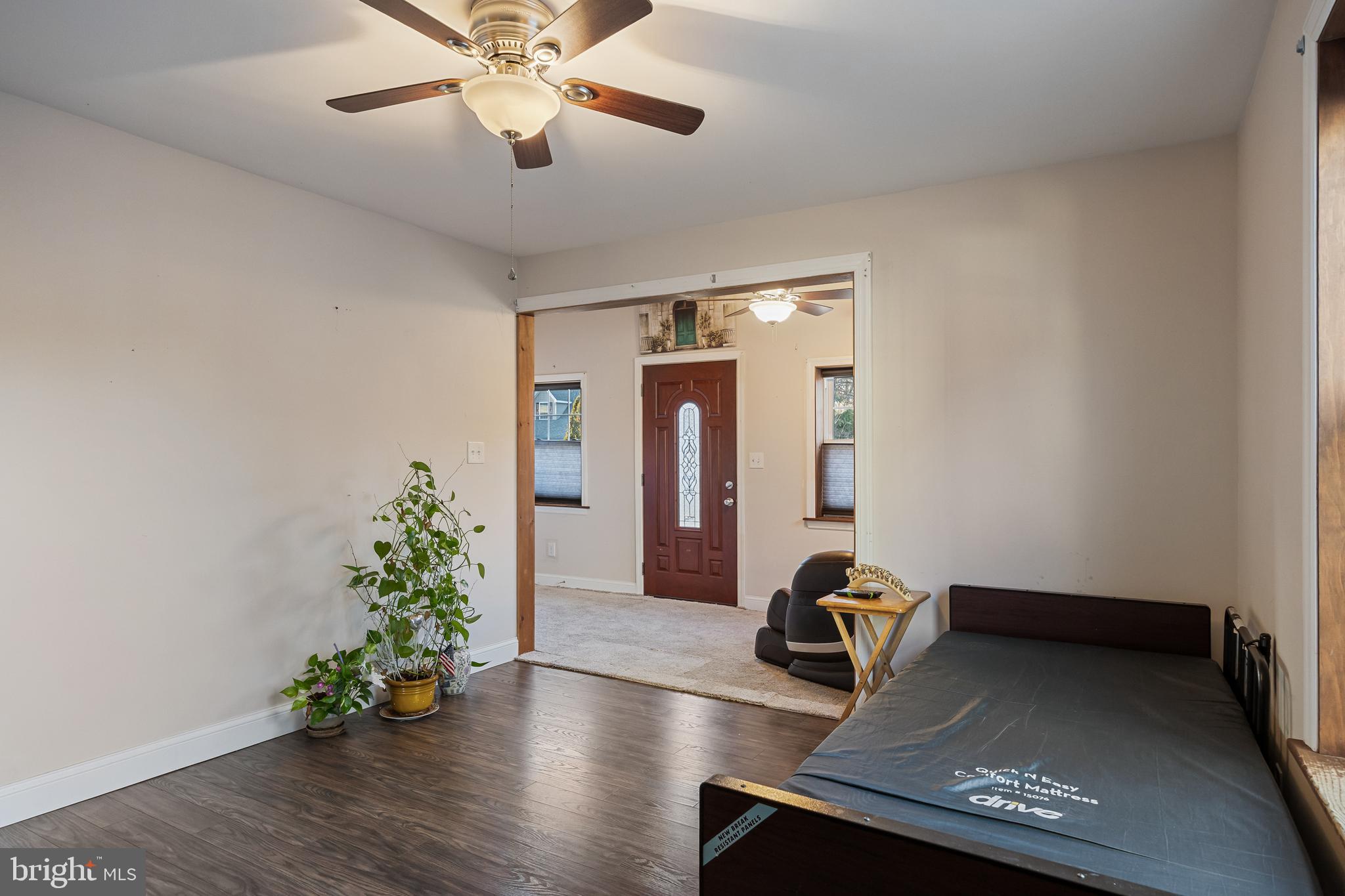 302 Austin Avenue Barrington, NJ 08007 - Photo 9 of 32