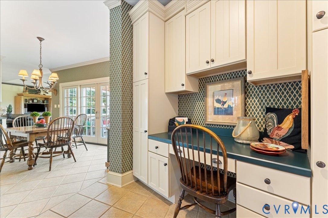 3581 Richards Run Powhatan, VA 23139 - Photo 20 of 50 a view of a livingroom with furniture and window