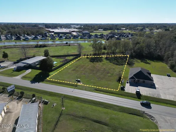 $285,000 | 202 Albertson Parkway, Broussard, LA 70518