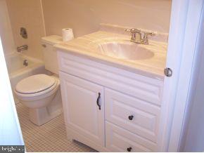 8 Acorn Road Manahawkin, NJ 08050 - Photo 5 of 16