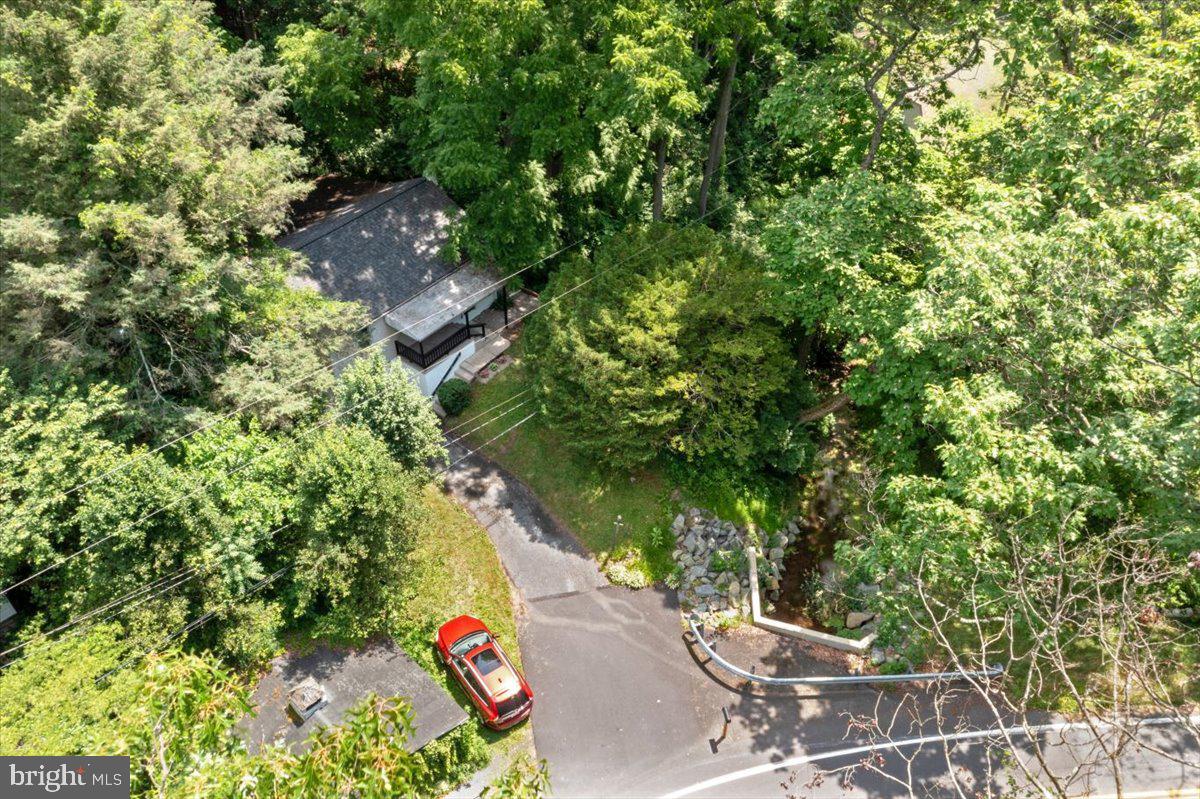 15 Hampshire Road Reading, PA 19608 - Photo 21 of 23 Secluded & private