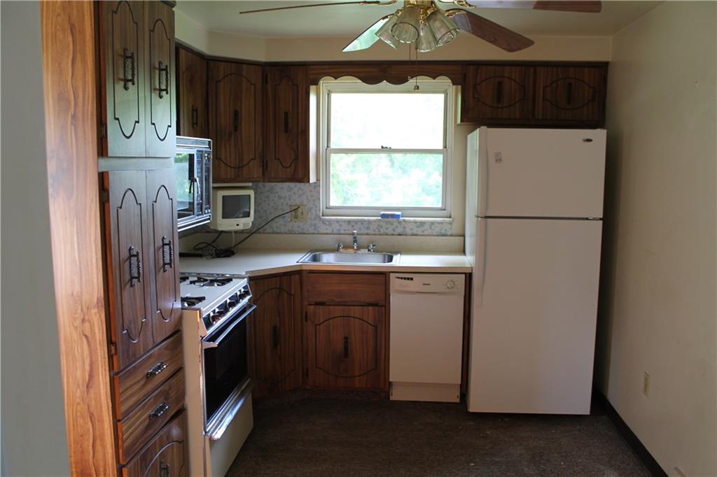 104 KIngs Road Braddock Hills, PA 15221 - Photo 8 of 23 Original Kitchen.