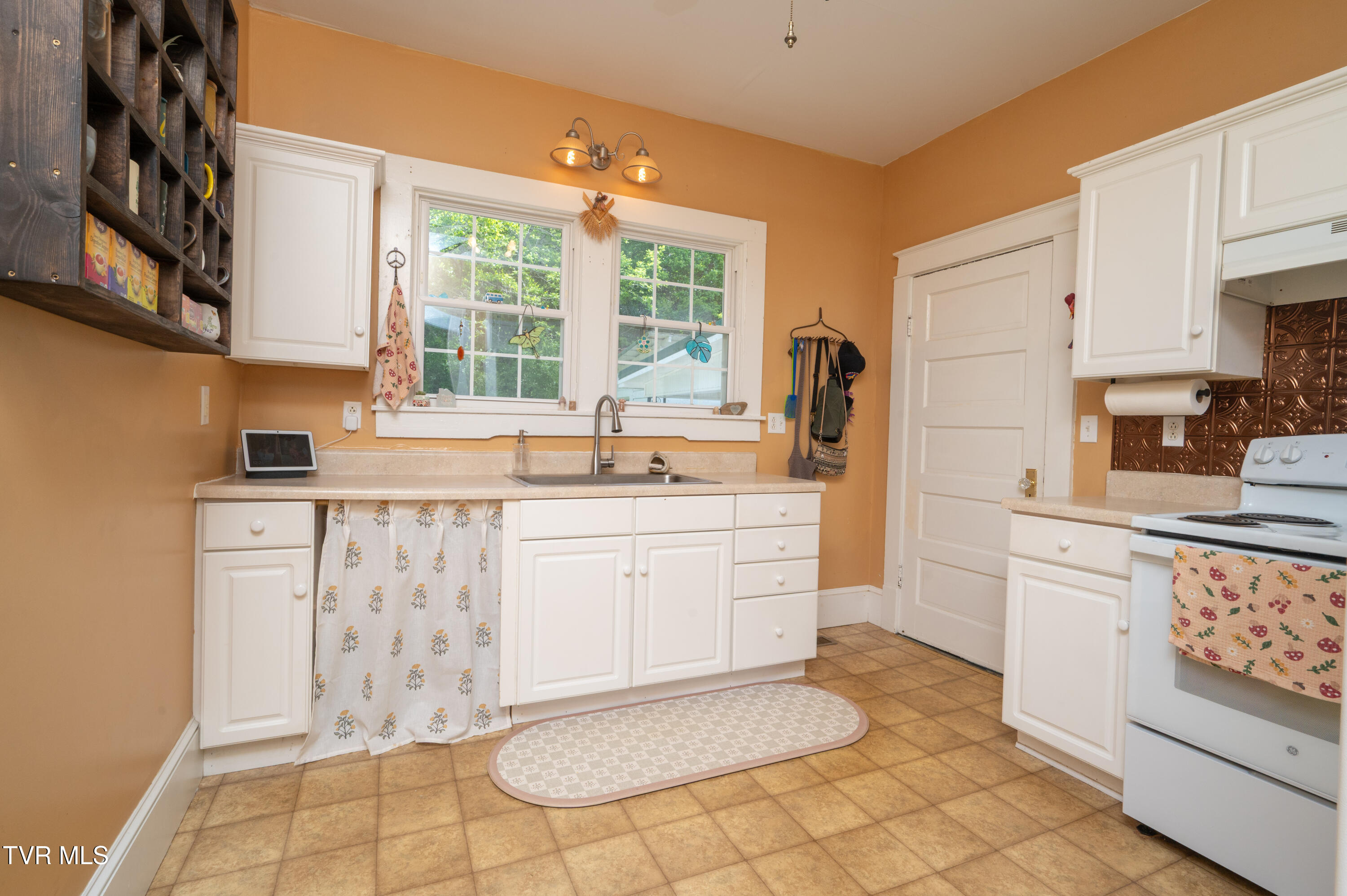 110 Charles Smith Road Watauga, TN 37694 - Photo 16 of 66 Charles Smith Rd-40