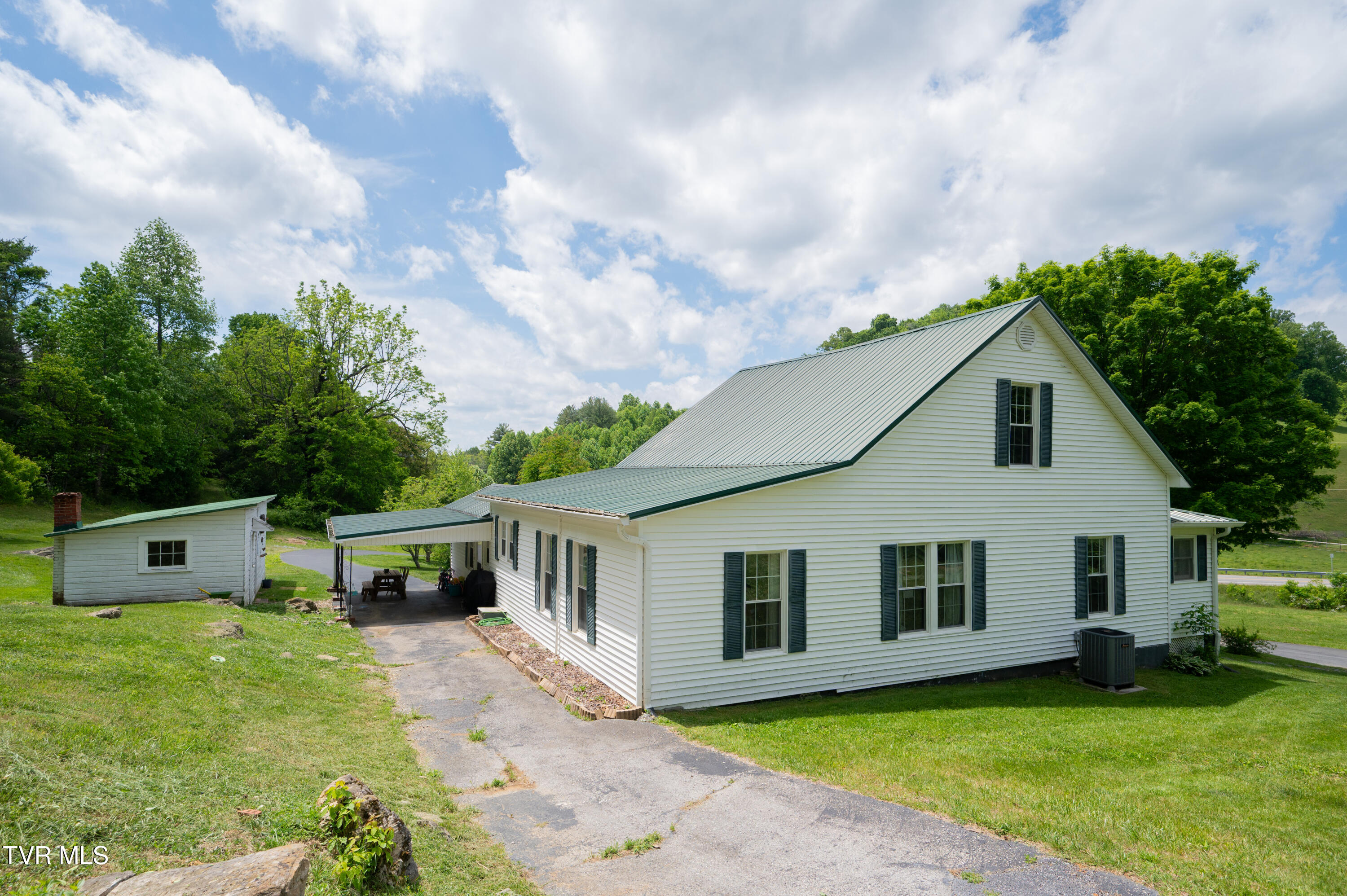 110 Charles Smith Road Watauga, TN 37694 - Photo 45 of 66 Charles Smith Rd-60