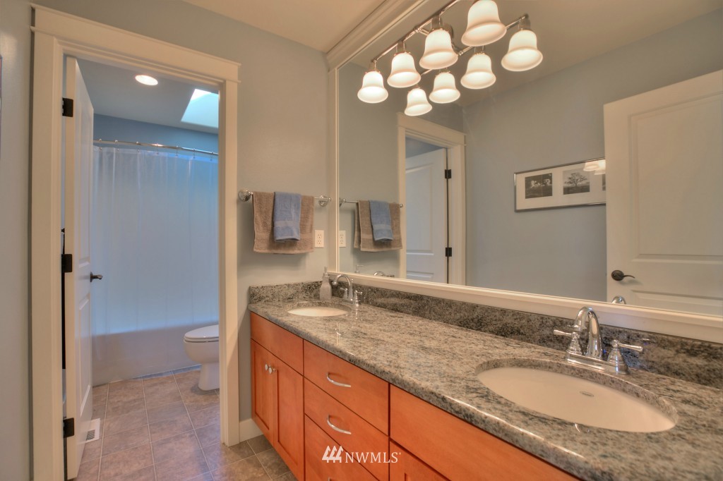 1322 North 36th Street Renton, WA 98056 - Photo 14 of 24