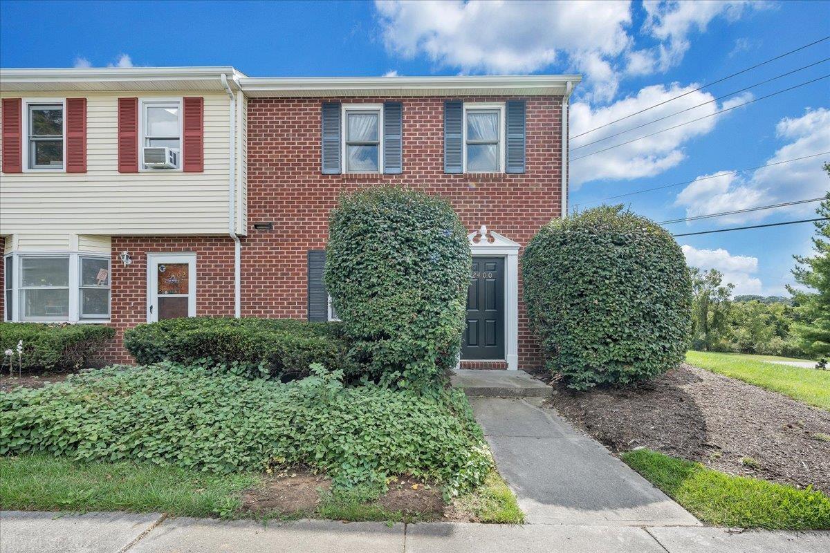 2400 Ridge Road Blacksburg, VA 24060 - Photo 15 of 18 Gallery Image 15