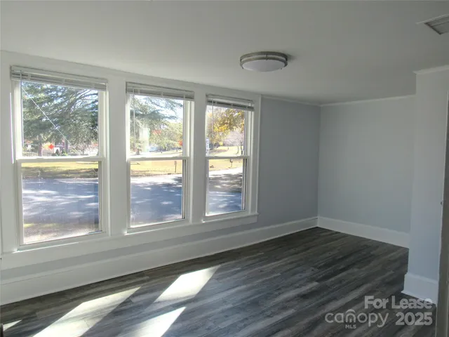 $1,400 | 220 Arlington Street, Forest City, NC 28043