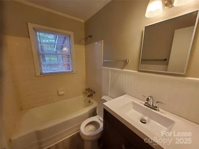 $1,199 | 3818 Winfield Drive, Charlotte, NC 28205