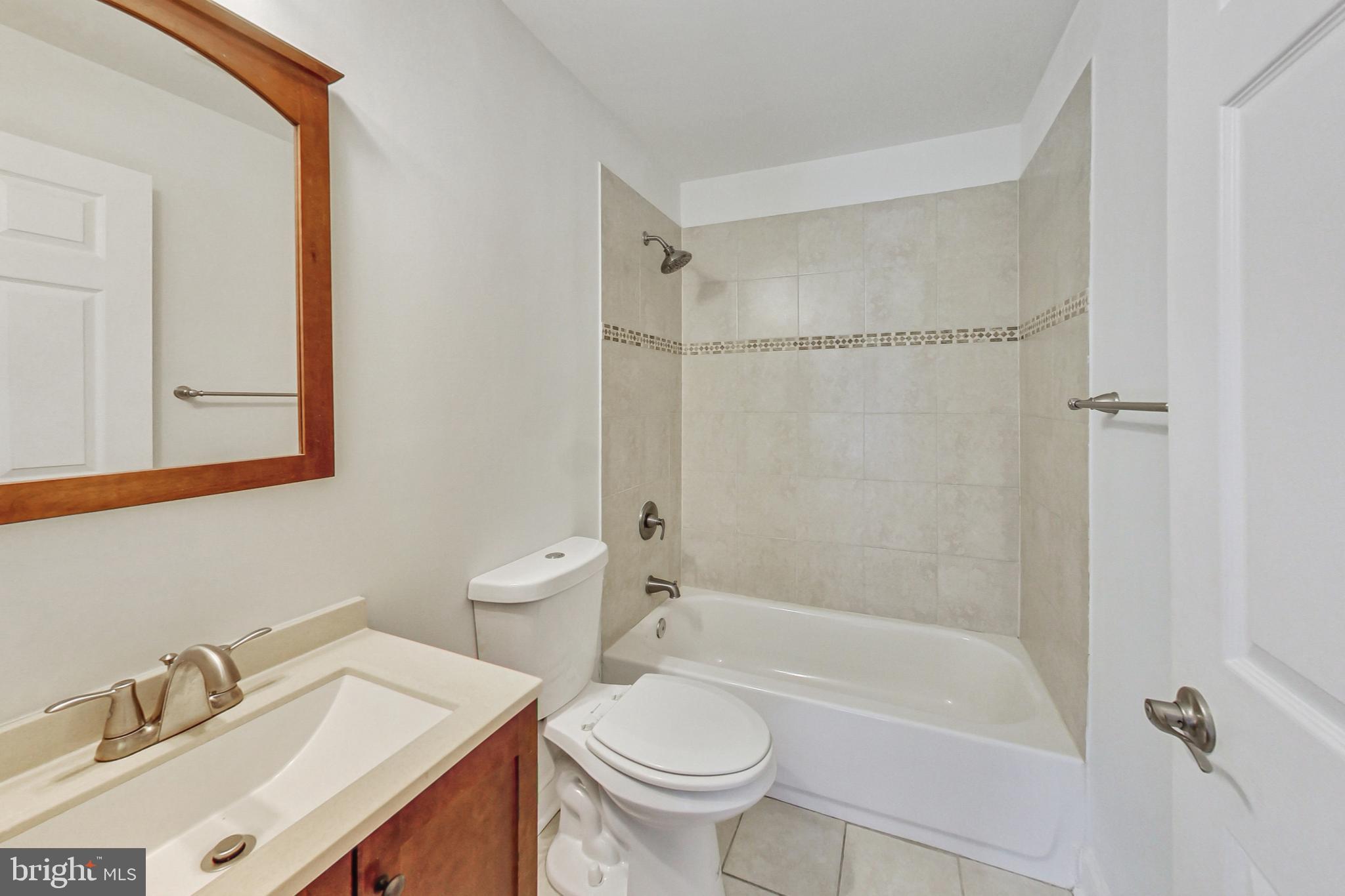 312 South Regester Street Baltimore, MD 21231 - Photo 38 of 48 En Suite bath 4