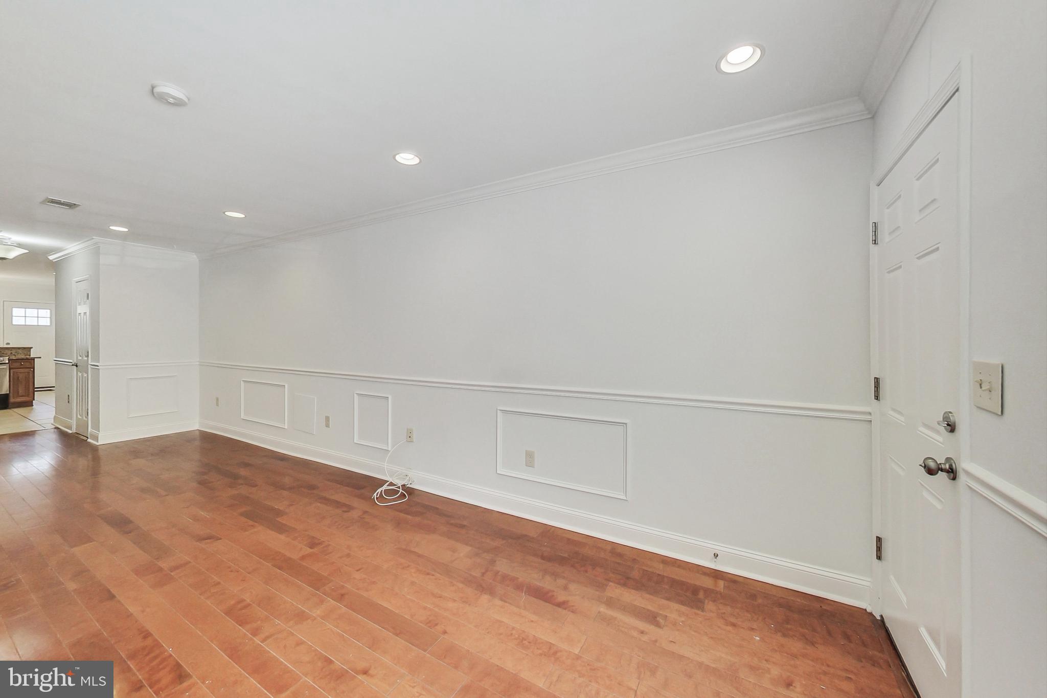 312 South Regester Street Baltimore, MD 21231 - Photo 6 of 48 Gallery Image 6