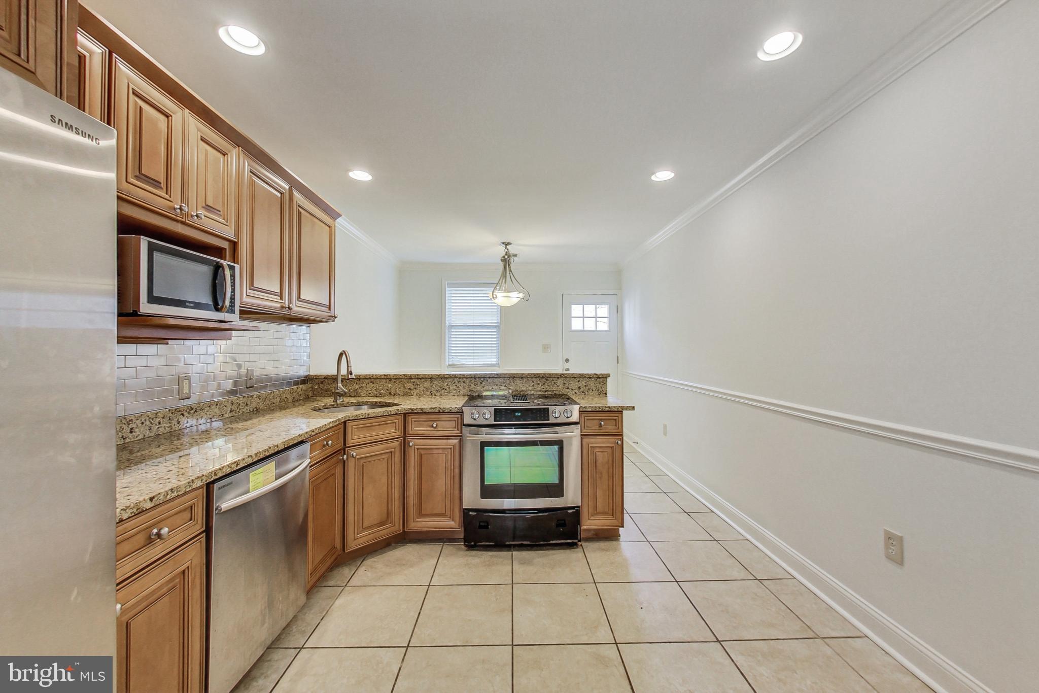 312 South Regester Street Baltimore, MD 21231 - Photo 8 of 48 Gallery Image 8