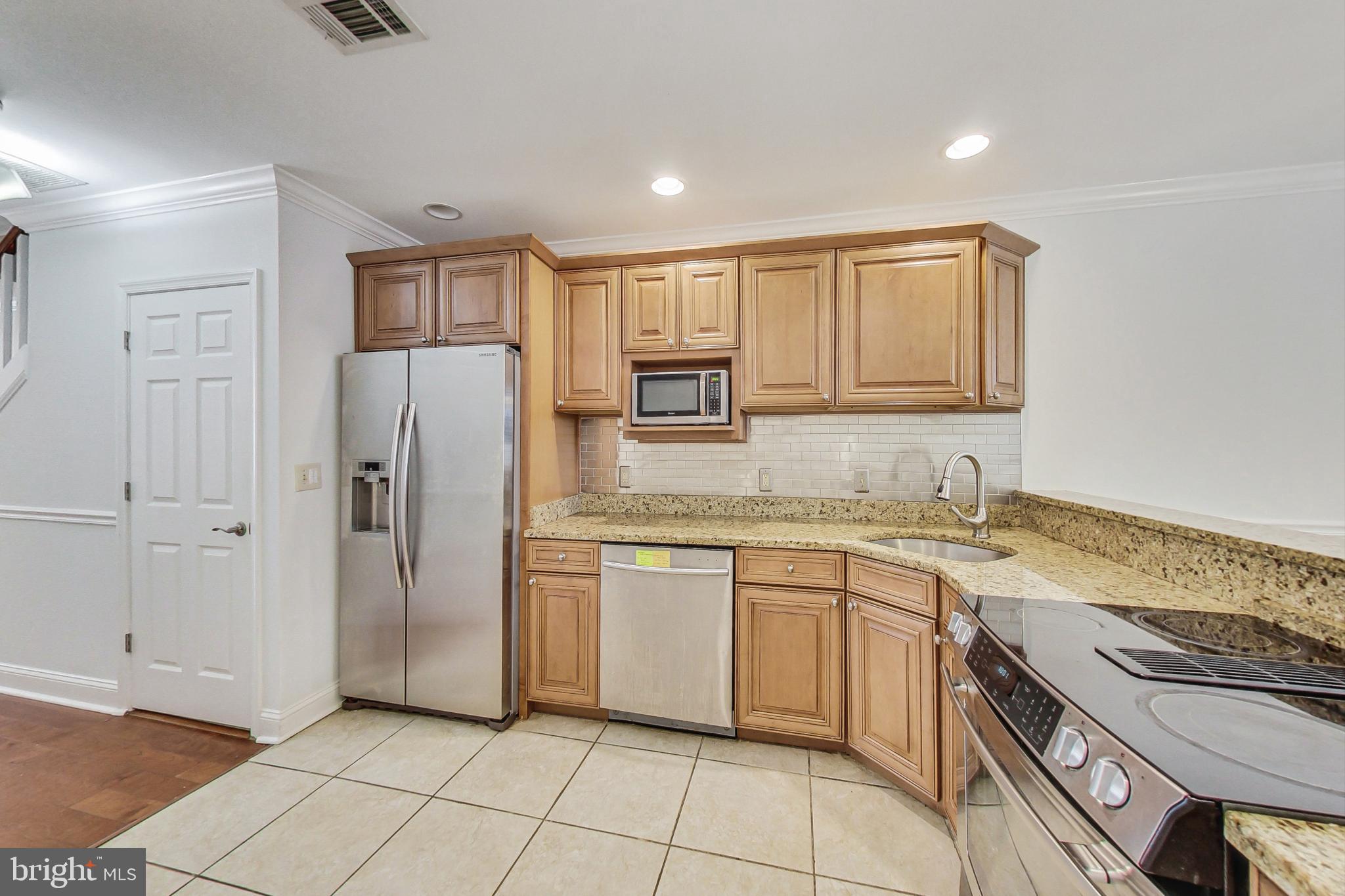 312 South Regester Street Baltimore, MD 21231 - Photo 9 of 48 Gallery Image 9