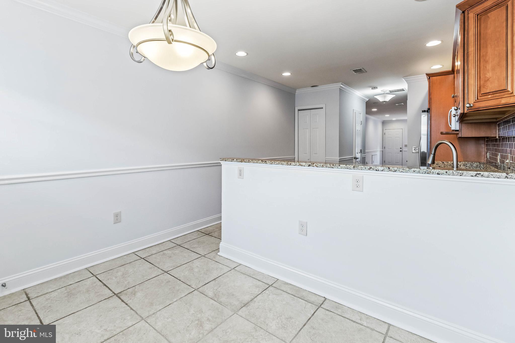 312 South Regester Street Baltimore, MD 21231 - Photo 10 of 48 Eat -in dining area in kitchen