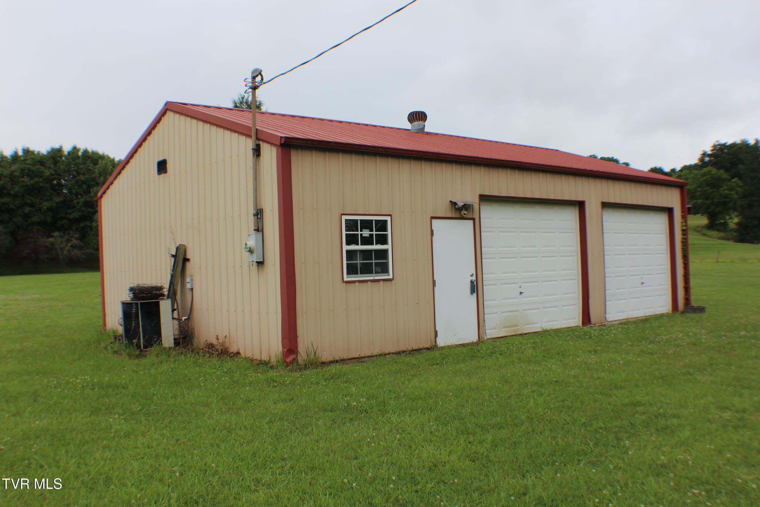 805 New Beason Well Road Kingsport, TN 37660 - Photo 32 of 48 IMG_0106