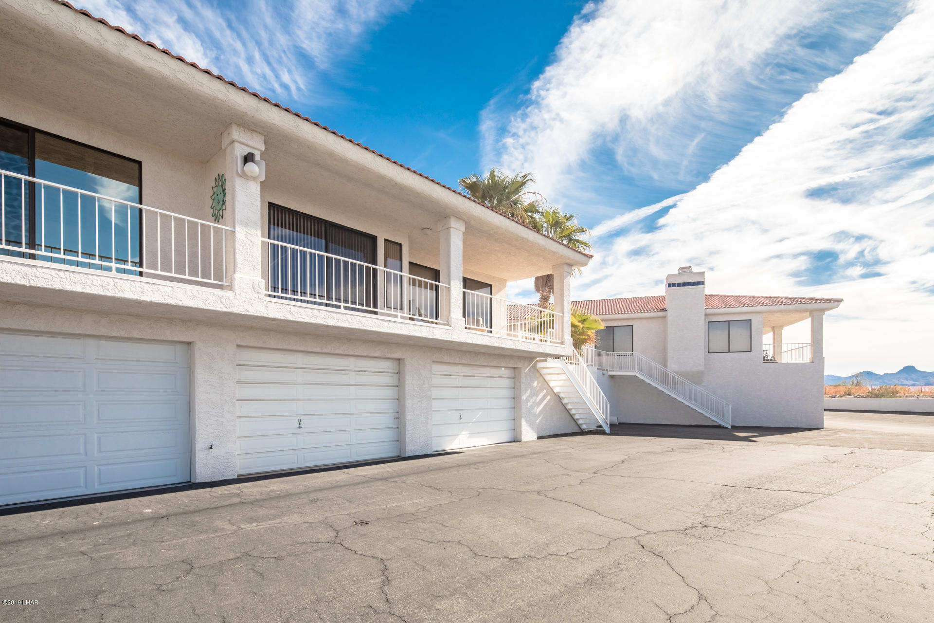 375 London Bridge Road, Unit 65 Lake Havasu City, AZ 86403 - Photo 7 of 35 Easy Access to this garage. Plenty of turning room
