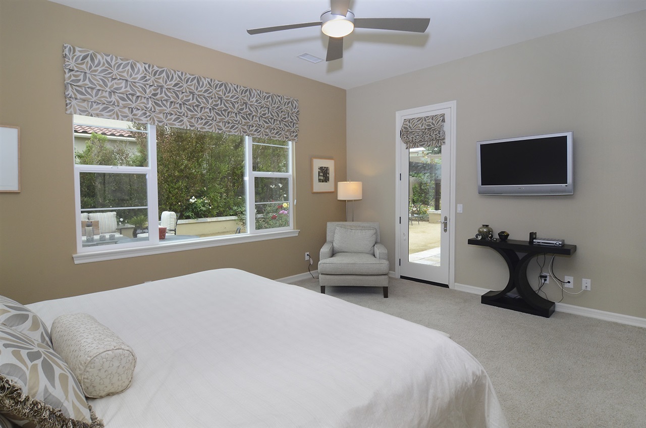 927 Bluejack Road Encinitas, CA 92024 - Photo 11 of 25 Gallery Image 11