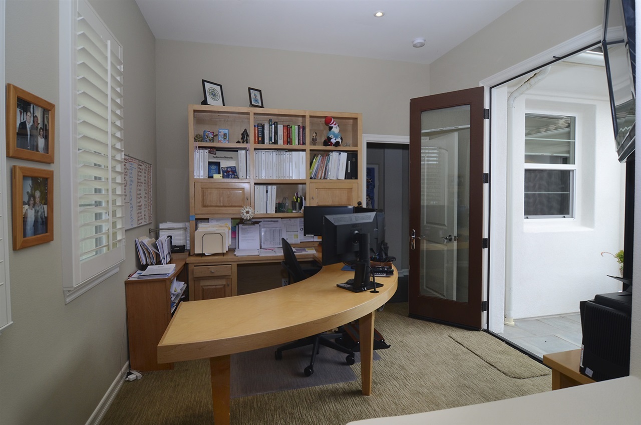 927 Bluejack Road Encinitas, CA 92024 - Photo 18 of 25 Gallery Image 18