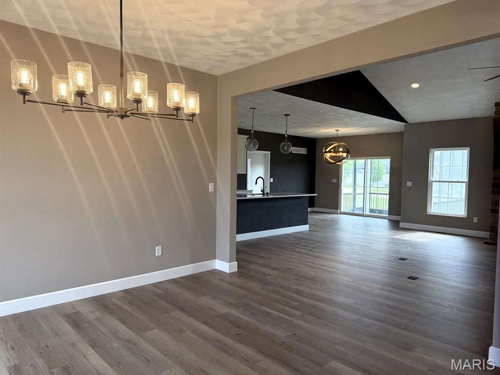 1374 Walnut Rdg Drive Columbia, IL 62236 - Photo 3 of 26 Gallery Image 3