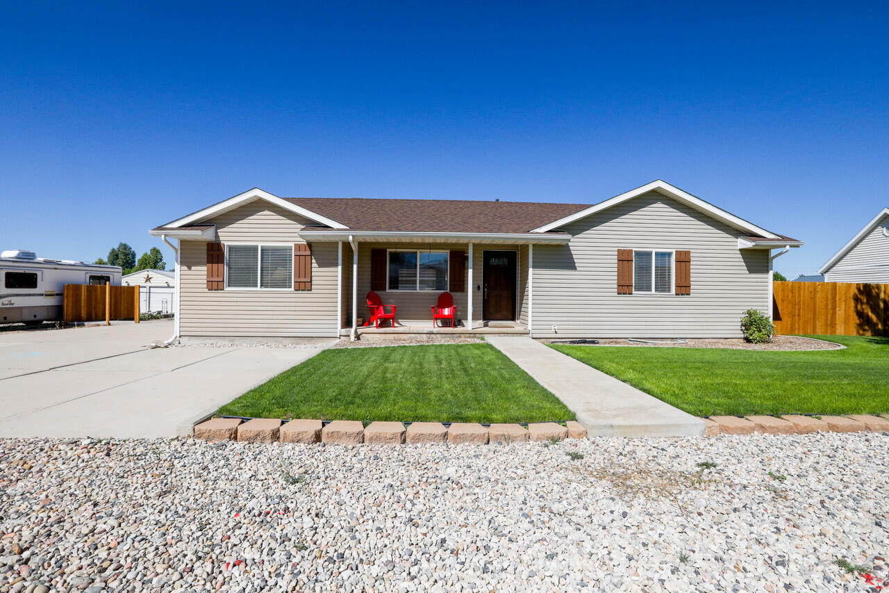 4731 Quickdraw Lane Enoch, UT 84721 - Photo 1 of 1 Front