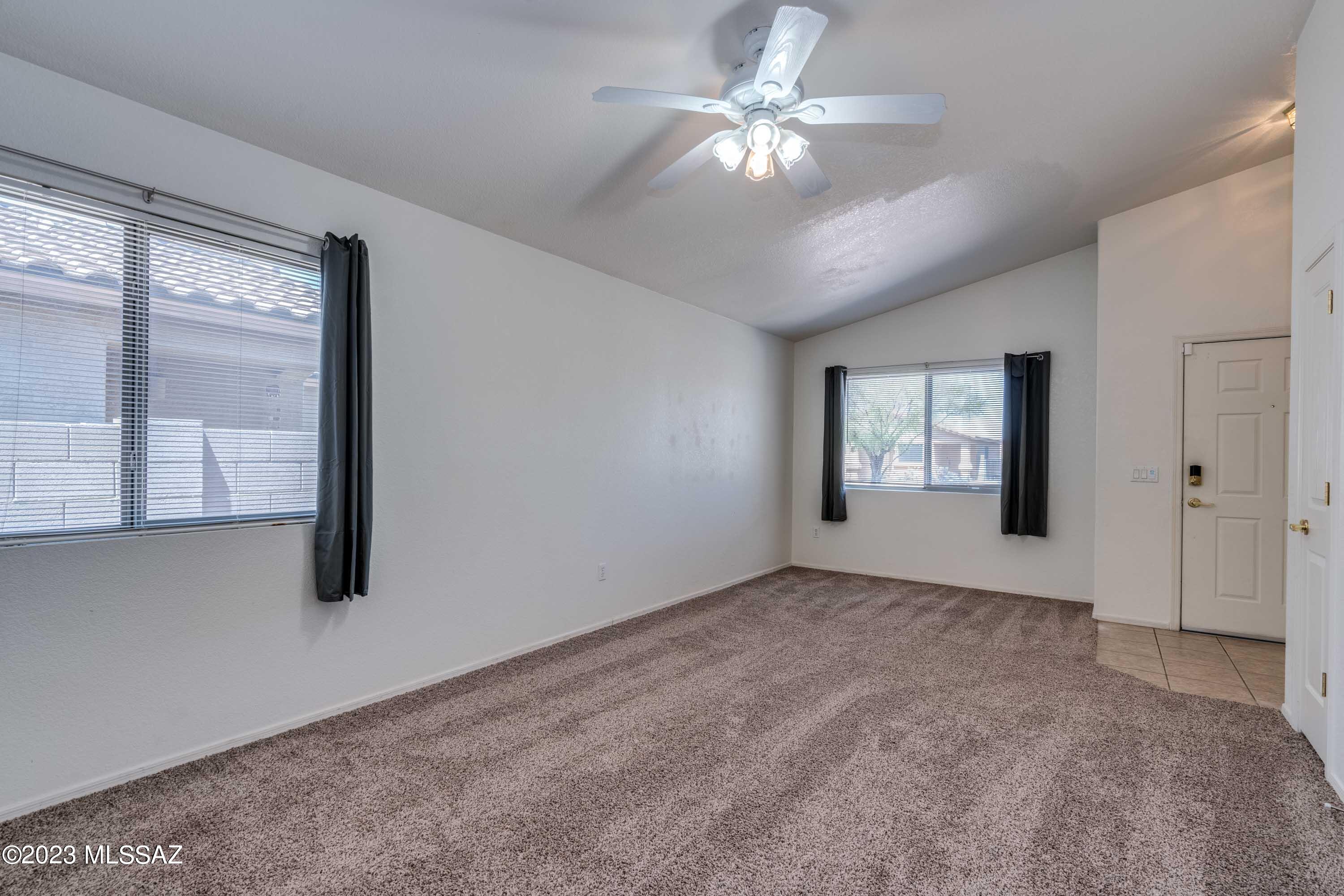 7839 South Splinter Way Tucson, AZ 85756 - Photo 9 of 49