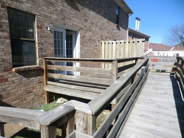 $1,200 | 400 Clearwater Drive, Nashville, TN 37217