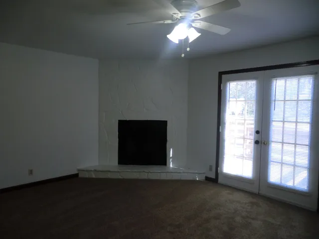 $1,200 | 400 Clearwater Drive, Nashville, TN 37217