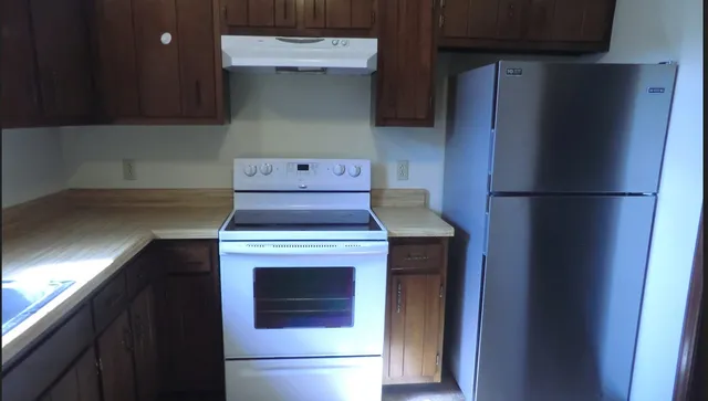 $1,200 | 400 Clearwater Drive, Nashville, TN 37217