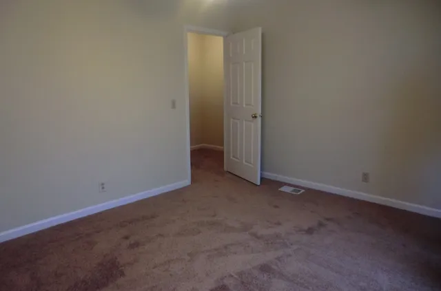 $1,200 | 400 Clearwater Drive, Nashville, TN 37217