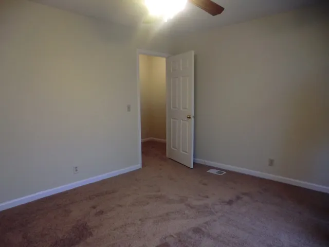 $1,200 | 400 Clearwater Drive, Nashville, TN 37217