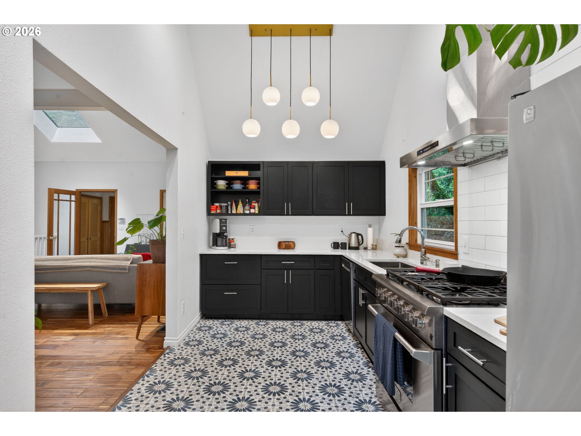 3119 Southwest Dosch Road Portland, OR 97239 - Photo 14 of 46