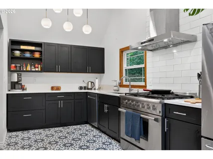 $625,000 | 3119 Southwest Dosch Road, Portland, OR 97239