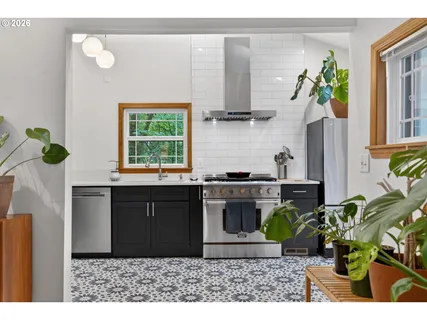$625,000 | 3119 Southwest Dosch Road, Portland, OR 97239