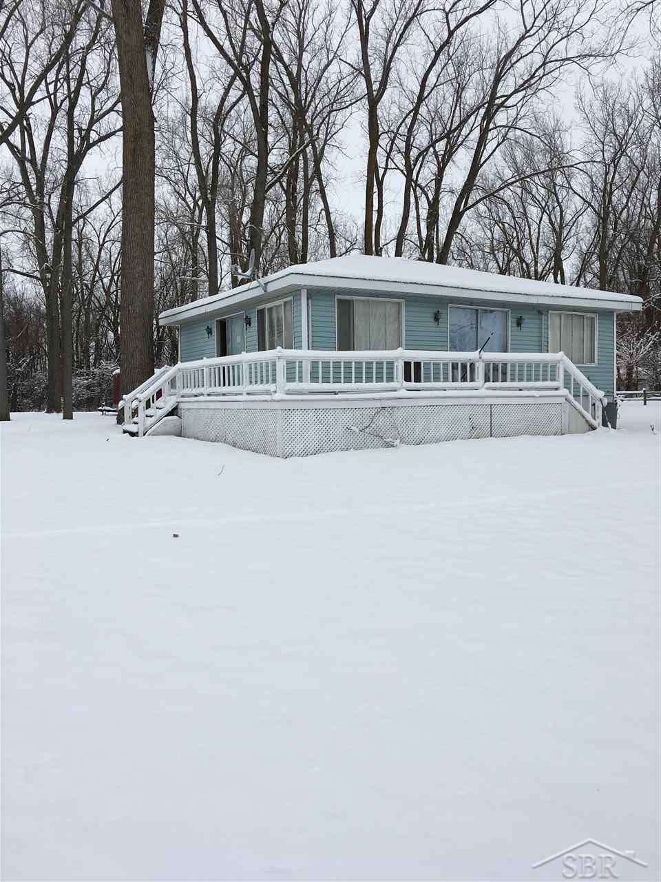 6996 Melbourne Road Saginaw, MI 48604 - Photo 1 of 5 31280537.JPG