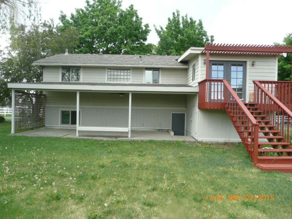 5306 North Vincent Road Newman Lake, WA 99025 - Photo 2 of 16 Gallery Image 2