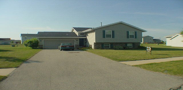 4238 Tesa Road Rockford, IL 61109 - Photo 1 of 4 Gallery Image 1