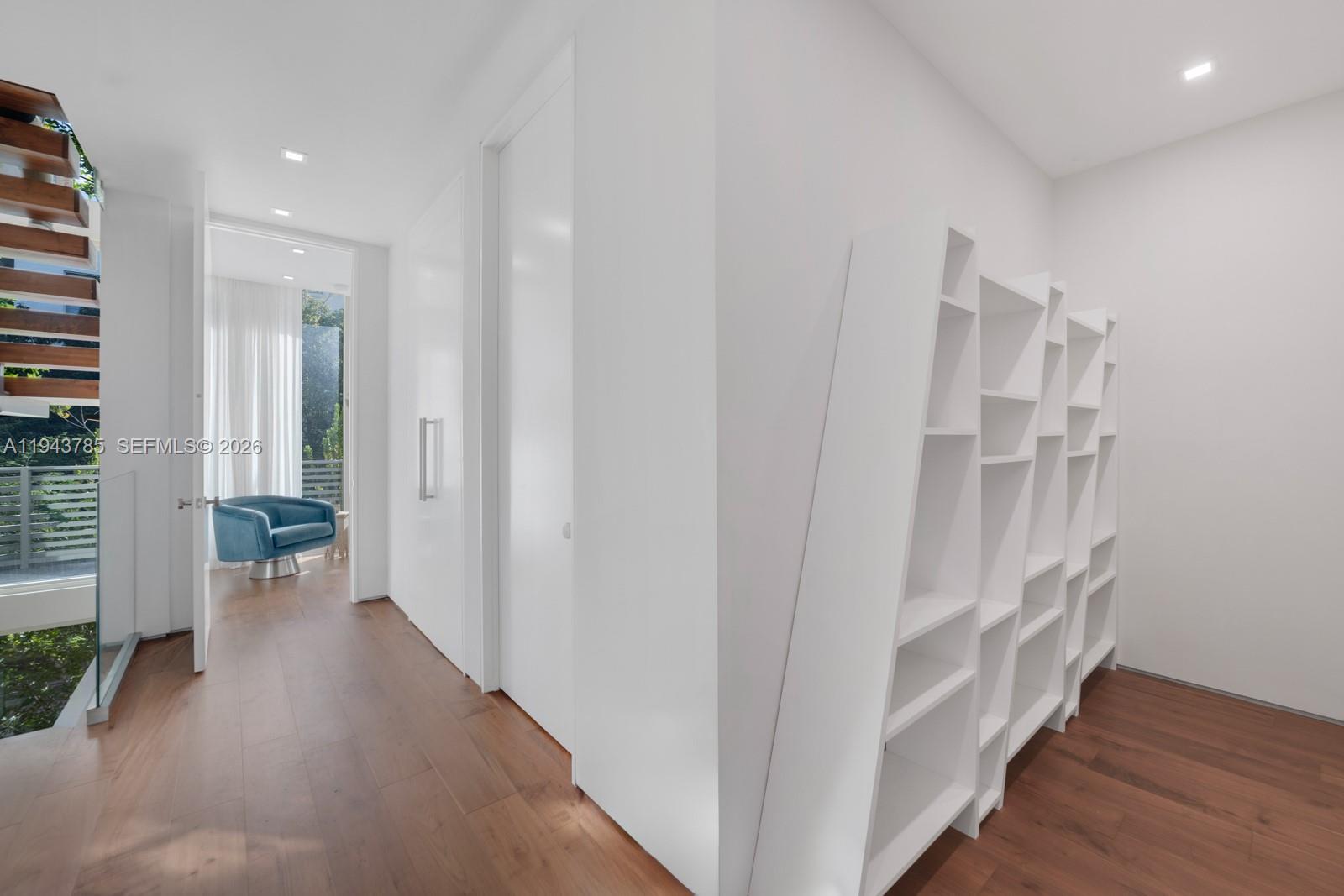 819 2nd Street Miami Beach, FL 33139 - Photo 26 of 32 a view of entryway with livingroom