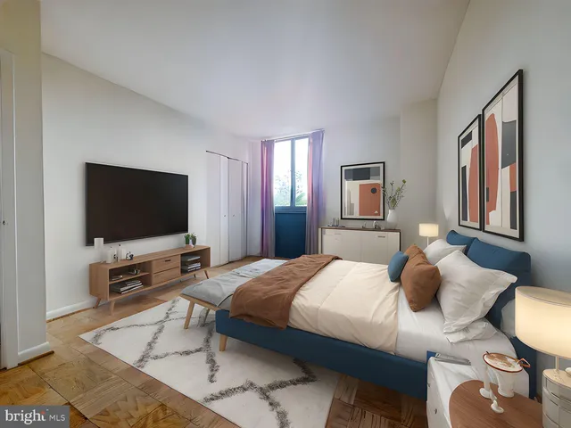 $290,000 | 4242 East-West Highway, Unit 618, Chevy Chase, MD 20815