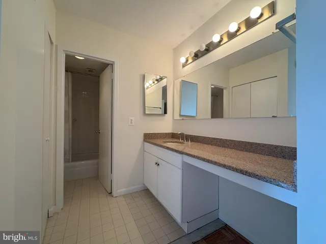 $290,000 | 4242 East-West Highway, Unit 618, Chevy Chase, MD 20815