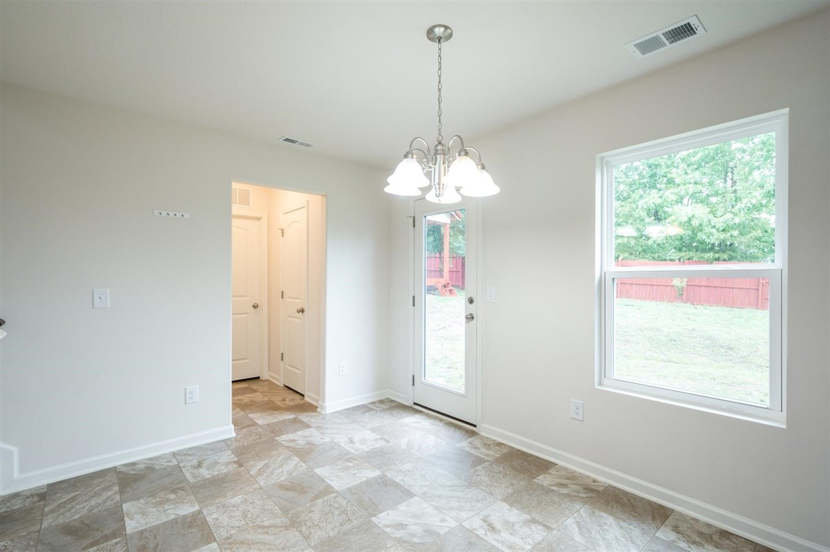 2107 Meadow Ridge Road Burlington, NC 27217 - Photo 9 of 20 Photo 9