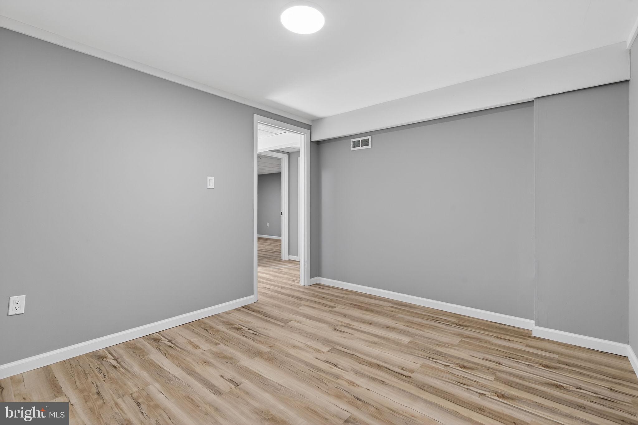 1721 Pioneer Road Lancaster, PA 17602 - Photo 36 of 44