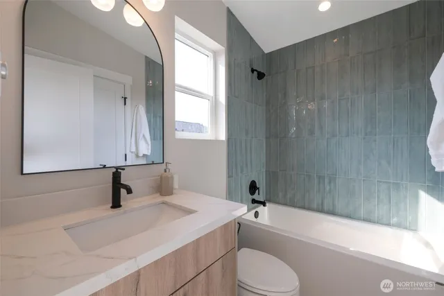 $639,800 | 1603 Southwest Kenyon Street, Seattle, WA 98106