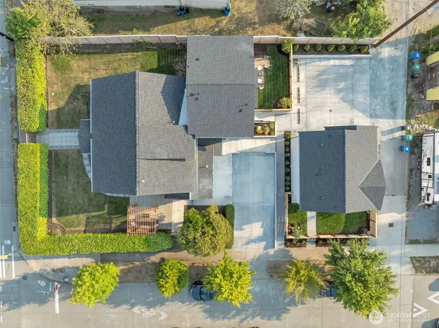 $639,800 | 1603 Southwest Kenyon Street, Seattle, WA 98106