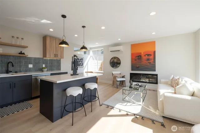 $639,800 | 1603 Southwest Kenyon Street, Seattle, WA 98106