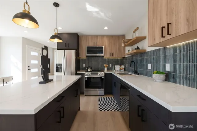 $639,800 | 1603 Southwest Kenyon Street, Seattle, WA 98106