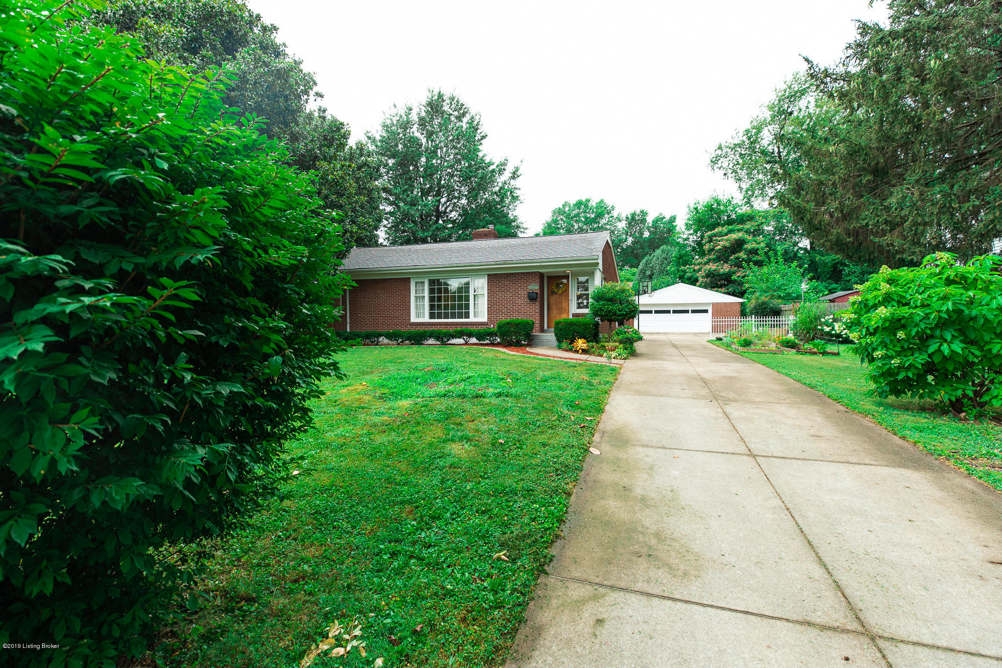 4320 Milldaun Road Louisville, KY 40213 - Photo 50 of 51 BD0I1338