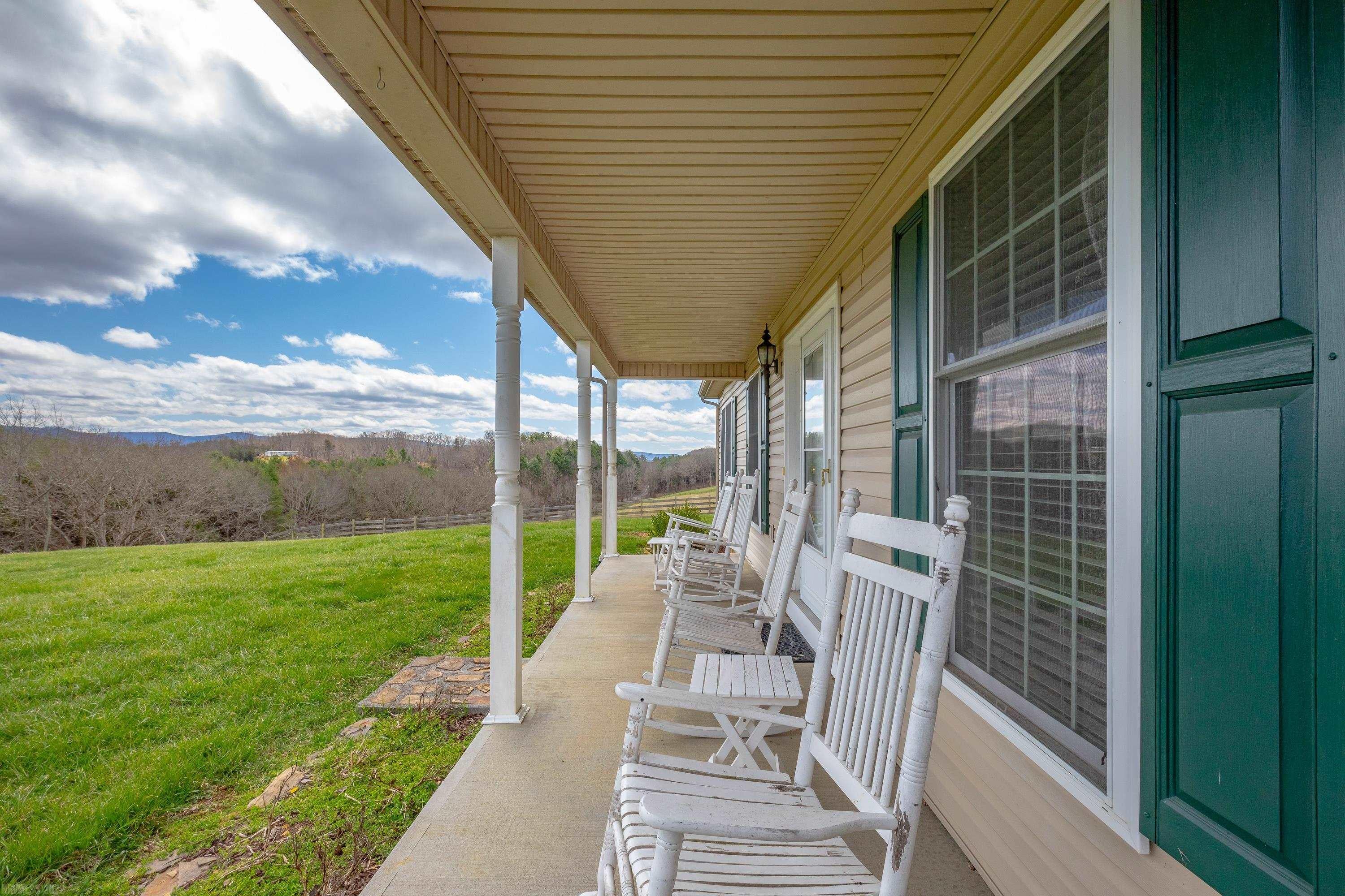 3727 Hodge Hollow Road Pulaski, VA 24301 - Photo 8 of 113 Gallery Image 8